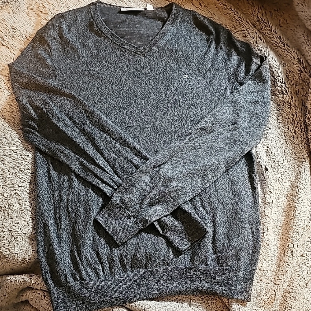Calvin Klein Italian Merino Men's Charcoal Gray V-Neck Sweater